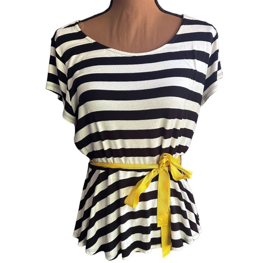 Elle Black & White Short Sleeve Striped Top Sz Large